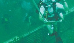 美军潜水员爆料新闻视频,深海秘密行动内幕曝光